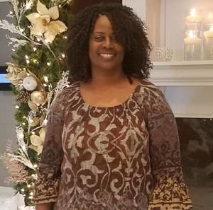 Meet your Posher, Cynthia